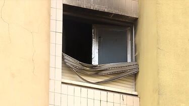 Quatro pessoas feridas e dois gatos mortos num incêndio habitacional em Carnide