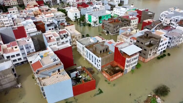 Imagens de drone mostram estradas totalmente inundadas em Marrocos    