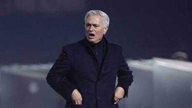 José Mourinho, treinador do Benfica