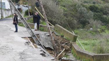 35 casas da Azinhaga dos Formozinhos, onde se tem verificado deslizamentos de terra, terão de ser demolidas