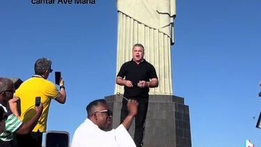 Toy volta a surpreender tudo e todos, desta vez no Brasil