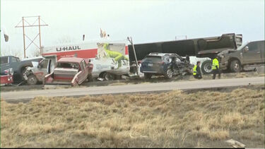 Quatro mortos em acidente com mais de 30 veículos nos EUA 