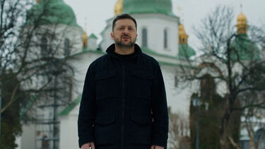 “Putin não quebrou os ucranianos”: Zelensky assinala os quatro anos de guerra e elogia resistência da Ucrânia  