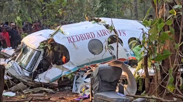 Ambulância aérea cai na Índia e faz sete mortos
