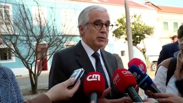 Aguiar-Branco avisa que "o Estado não pode falhar" no apoio às vítimas do mau tempo