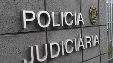 Jovem detido por tentar matar dois homens com uma caçadeira em Sines