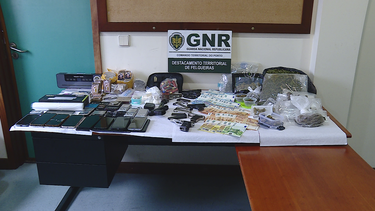 Rede de droga desmantelada no Grande Porto. Prisão preventiva para cinco dos 14 detidos