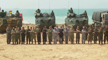 As imagens dos treinos conjuntos dos EUA, Tailândia, Coreia do Sul e Singapura no ‘Cobra Gold 2026’