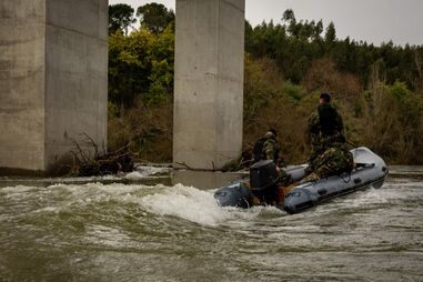 Forças Armadas colocam 42 botes em zonas de risco severo de cheias