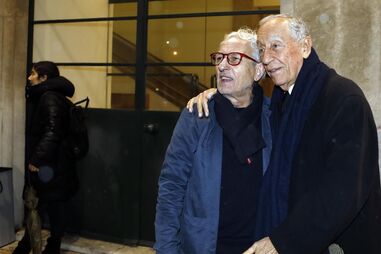 Marcelo Rebelo de Sousa e João Botelho no funeral de João Canijo