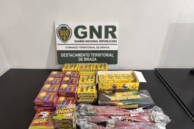 A GNR abriu nove autos de por falta de idade mínima para a compra de artigos pirotécnicos.