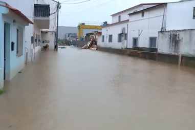 Galgamento do rio Lena deixou ruas de Leiria inundadas