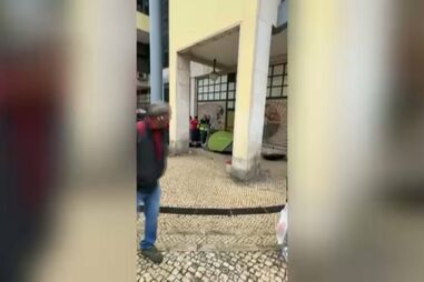 Bebé nasce em tenda de sem-abrigo no Martim Moniz