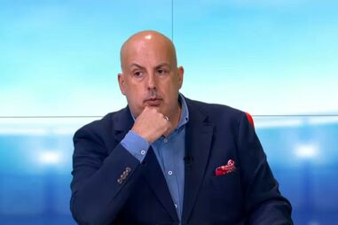 “Anísio tem de comer muitos doces para chegar ao nível de Drogba”: Pedro Sousa sobre comparação de José Mourinho 