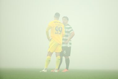 Pirotecnica parou jogo no Dragão: "Era dois ou três anos fora dos recintos desportivos", diz Fernando Mendes