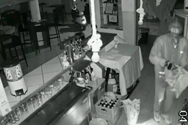 Tiros dentro de barbearia e onda de assaltos em estabelecimentos causam alarme em Olhão