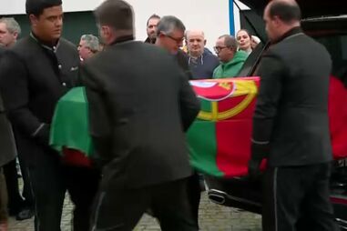 O último adeus ao bombeiro que morreu em serviço junto ao rio Caia devido ao mau tempo