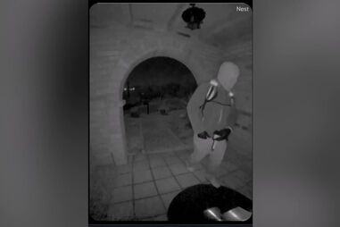 FBI divulga as primeiras imagens de videovigilância no caso do desaparecimento de Nancy Guthrie