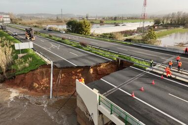 Dique rompe no rio Mondego