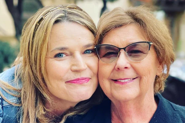 Savannah Guthrie procura a mãe com ajuda do FBI