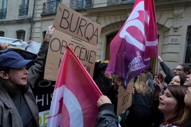 Assessor da França Insubmissa entre os detidos pela morte de ativista de extrema-direita