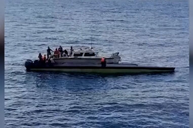 Marinha mexicana apreende semissubmersível que transportava quatro toneladas de cocaína