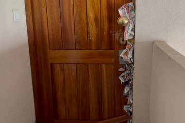 Idosa encontrada morta em casa após dois anos sem ser vista. Esqueleto foi descoberto pela PSP