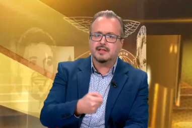 Vítor Pinto: "Isto não é só bater no Benfica. O árbitro fez de conta que não se passava nada"