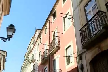 Incêndio deflagra em casa no Bairro Alto