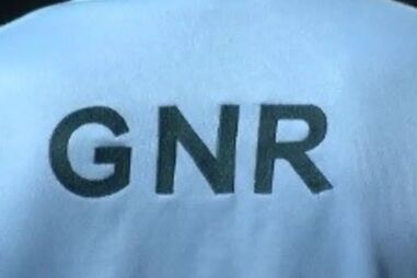 Pescador dá alerta para cadáver no rio Douro em Castelo de Paiva