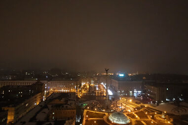 Sirenes voltam a soar em Kiev na véspera de se assinalar os quatro anos de guerra