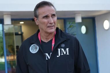 Técnico português João Mota, do Al Ittihad Sports Club dos Emirados Árabes Unidos