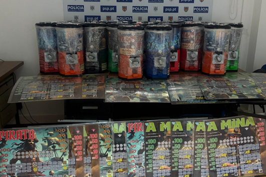 Material apreendido pela PSP de Almada durante a fiscalização
