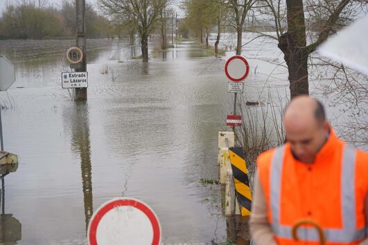 Caudais do Tejo descem, mas Médio Tejo mantém alerta vermelho
