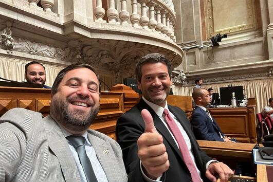 José Barreira Soares com André Ventura, no Parlamento