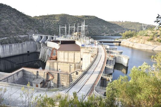 Barragem de Cedillo com 'tendência descendente' na descarga para Portugal. Espanha tem sete barragens em aviso vermelho