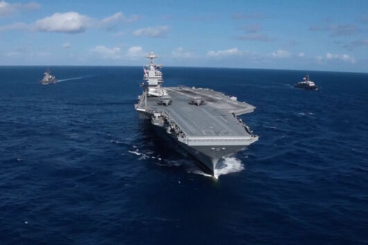 Porta-aviões dos EUA