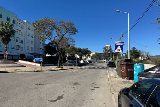 Menor baleado em Olhão após rixa entre grupos rivais