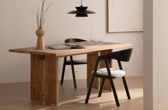 Mobiliário elegante para refeições e partilha em casa