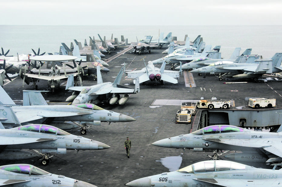 ‘USS Abraham Lincoln’ está pronto para o combate