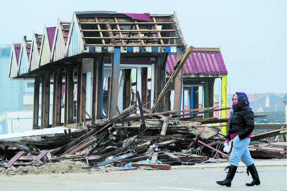 Prejuízos pela depressão 'Kristin' na praia da Vieira, em Leiria