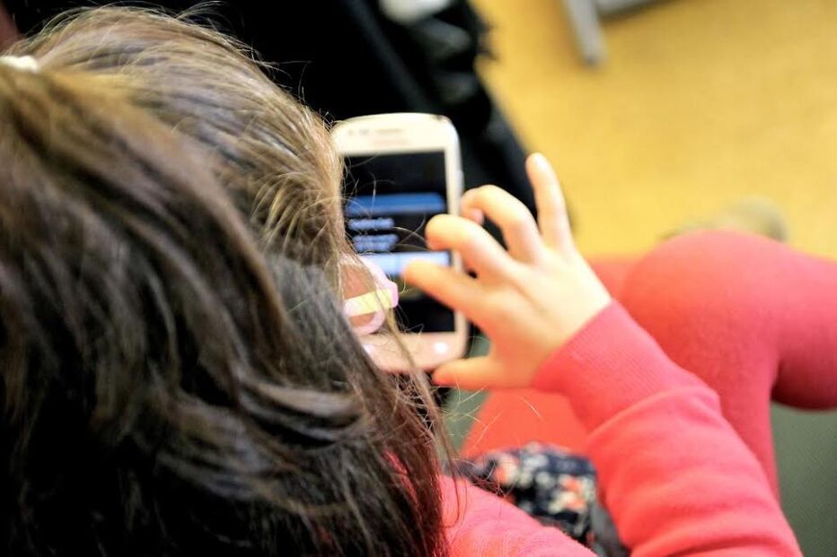 Menor de 16 anos pode ter acesso limitado às redes sociais