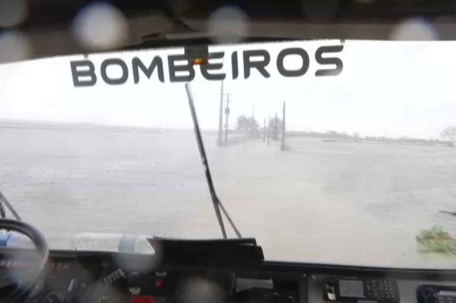 Bombeiros de Pernes entregam bens essenciais e medicamentos em aldeia isolada em Santarém 