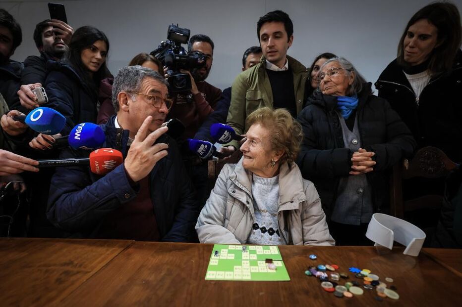 Seguro visita associação de reformados em Faro e recorda memórias de Salazar