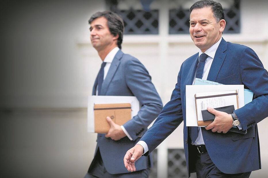 Luís Montenegro com o seu chefe de gabinete, Pedro Perestrelo Pinto
