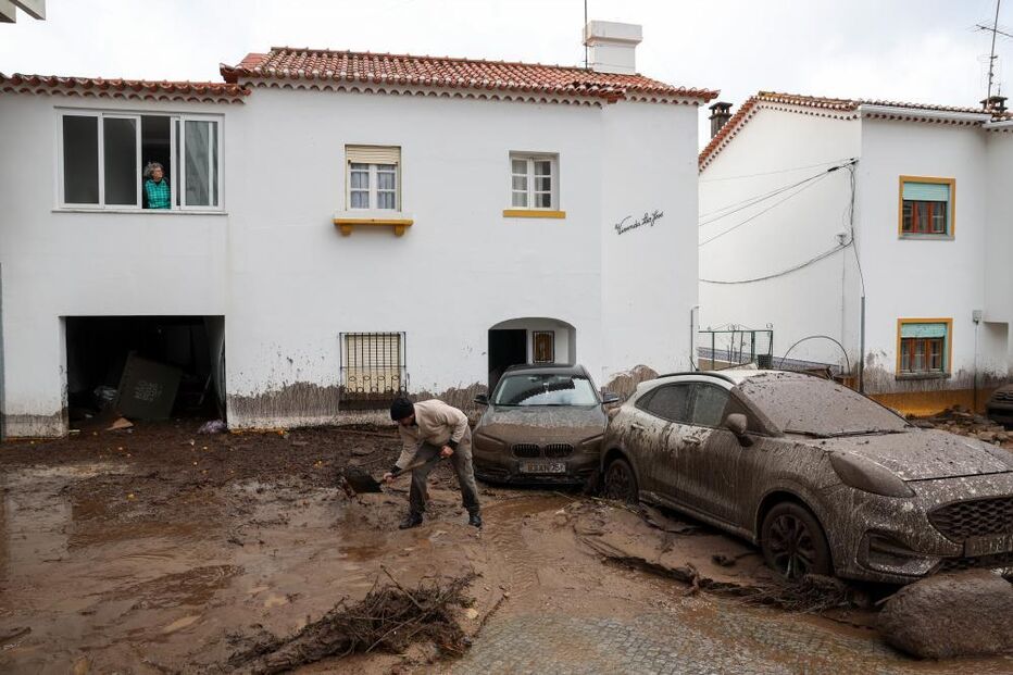 Cheias em Portalegre danificam carros e causam transtornos à população
