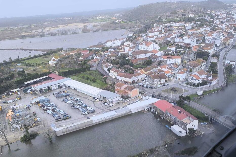 Cheias em Abrantes: Força Aérea divulga imagens aéreas da área afetada