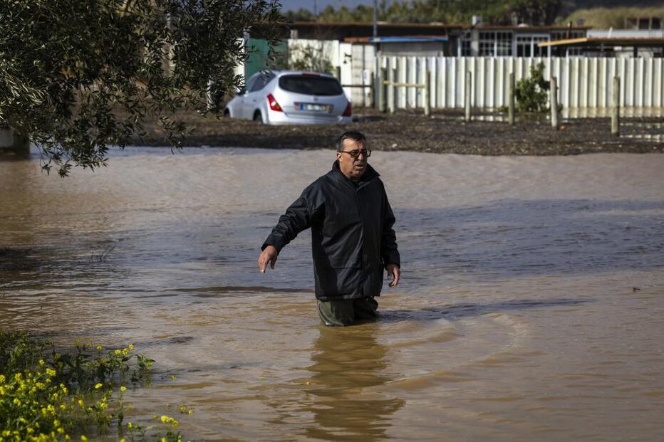 Cheias na Lezíria do Tejo causam angústia em Azambuja