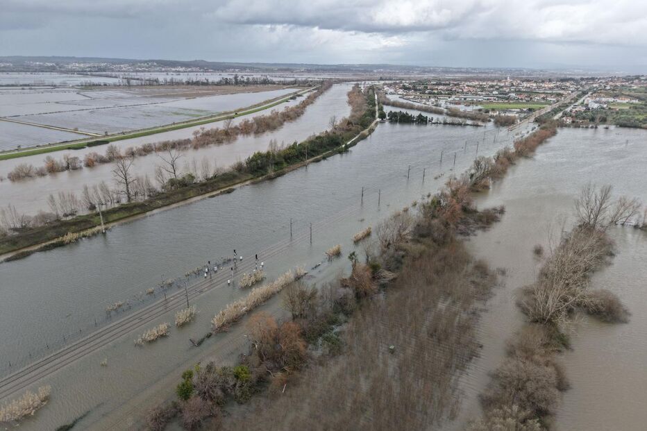 Linha do norte submersa
