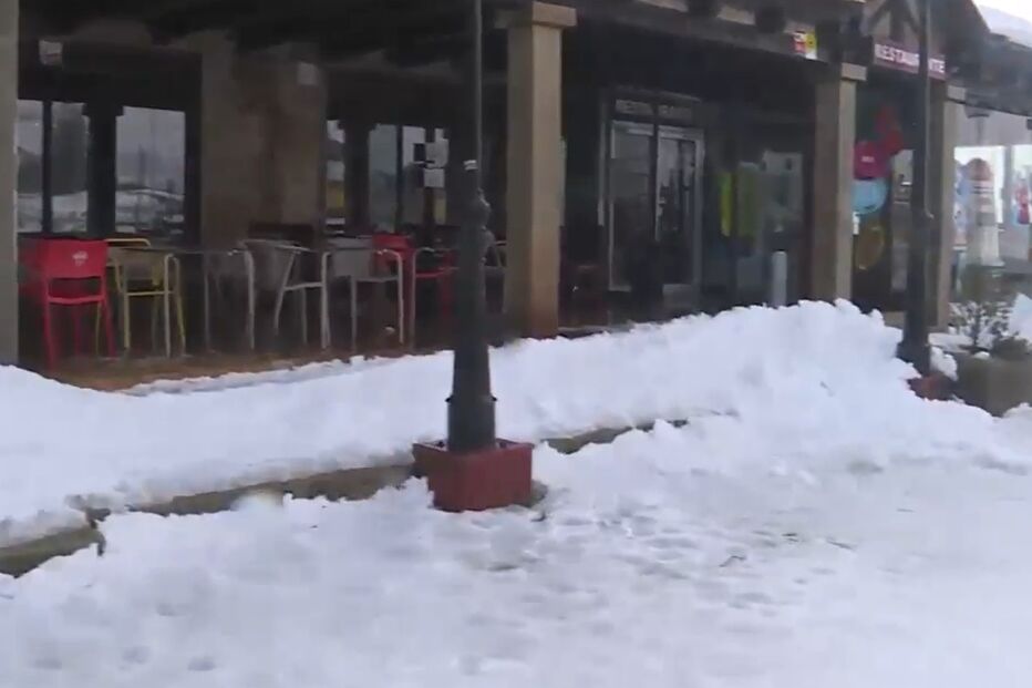 Os acessos à torre, na Serra da Estrela continuam fechados